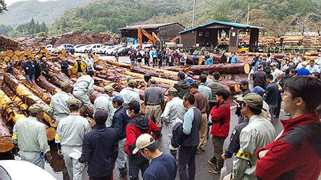 岡山県森林組合連合会新見木材共販所視察